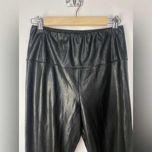 Wilfred | Daria Pant Vegan Leather Pant - Picture 5 of 14